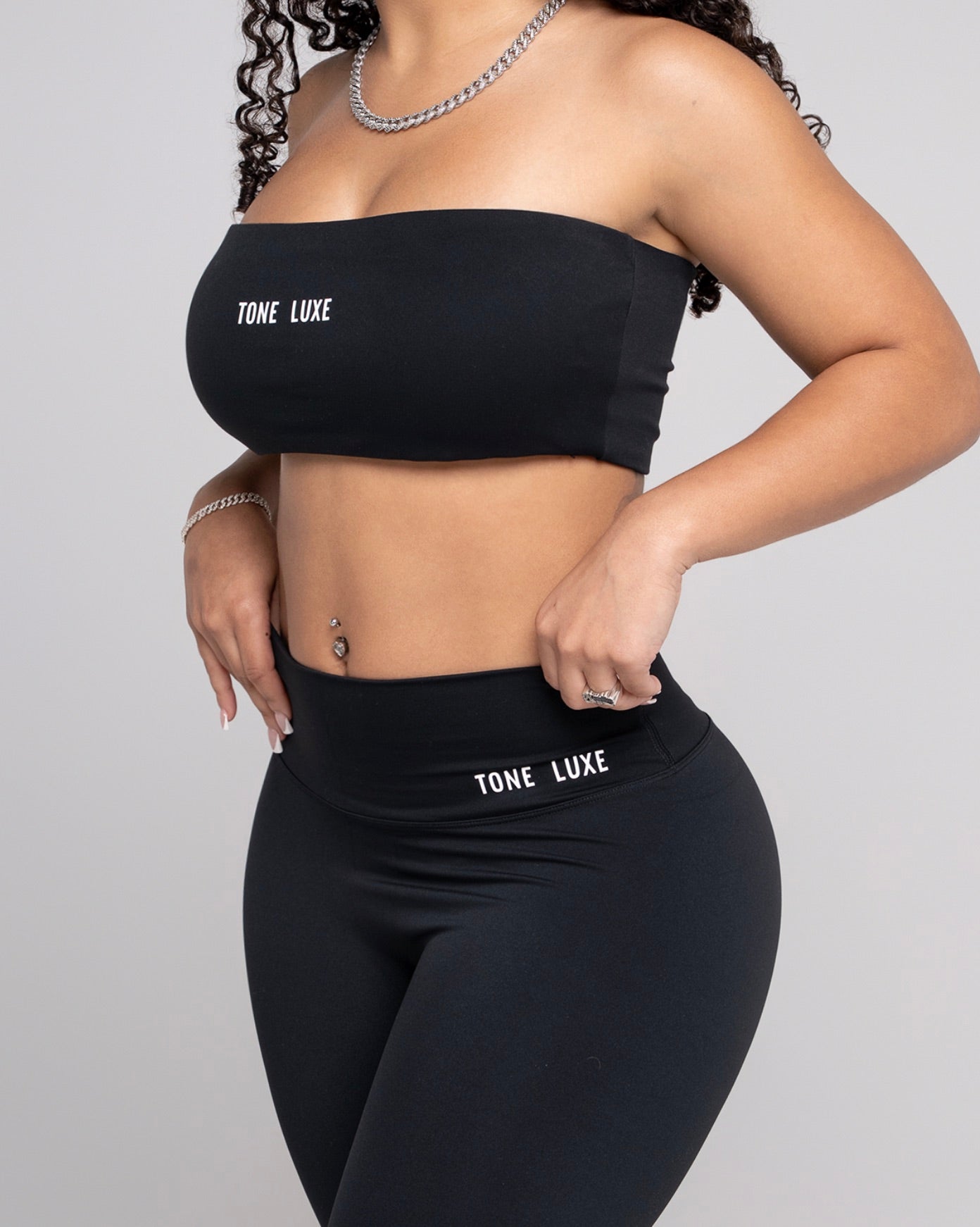 Black—THRIVE bra